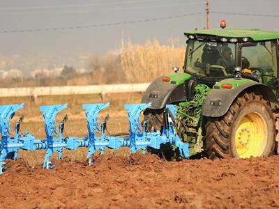 Gas-Powered Reversible Plough 120x140